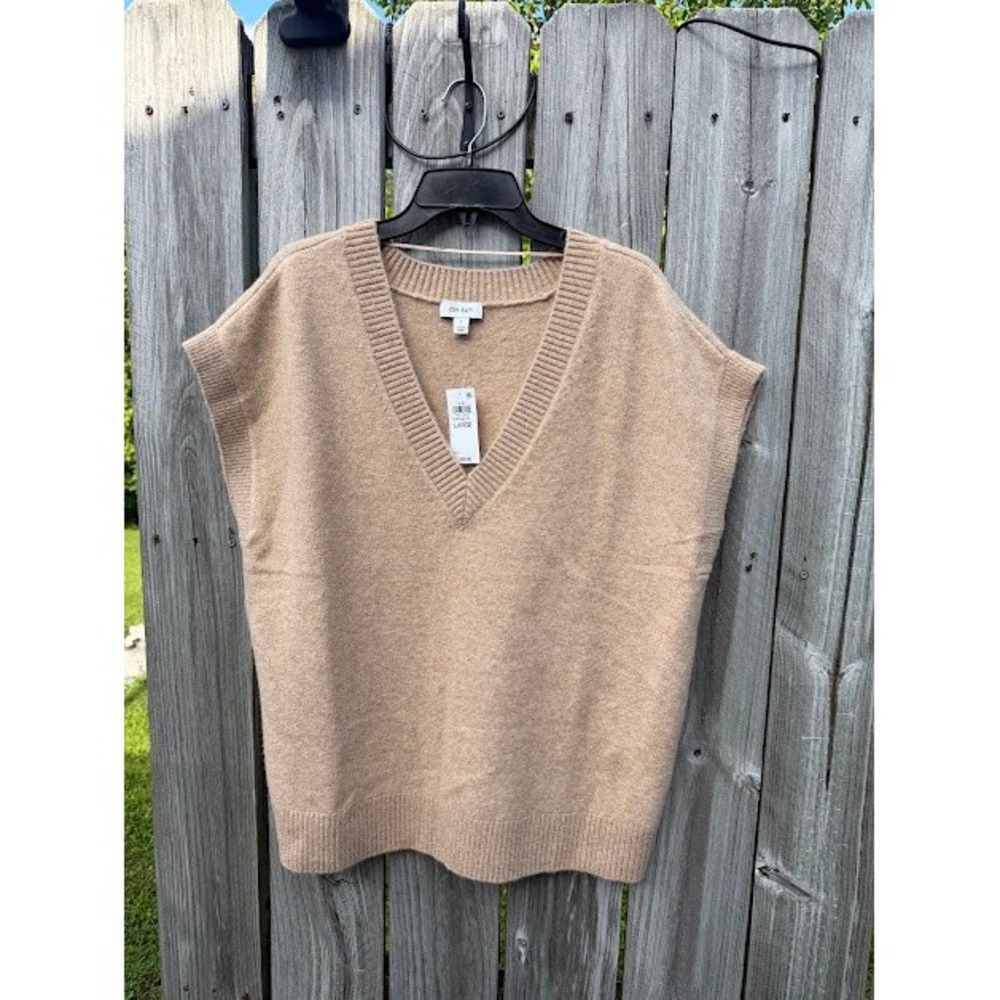 Preppy ON-34th Sweater Vest Large Tan Warm Camel V-Neck Knit Sleeveless NEW